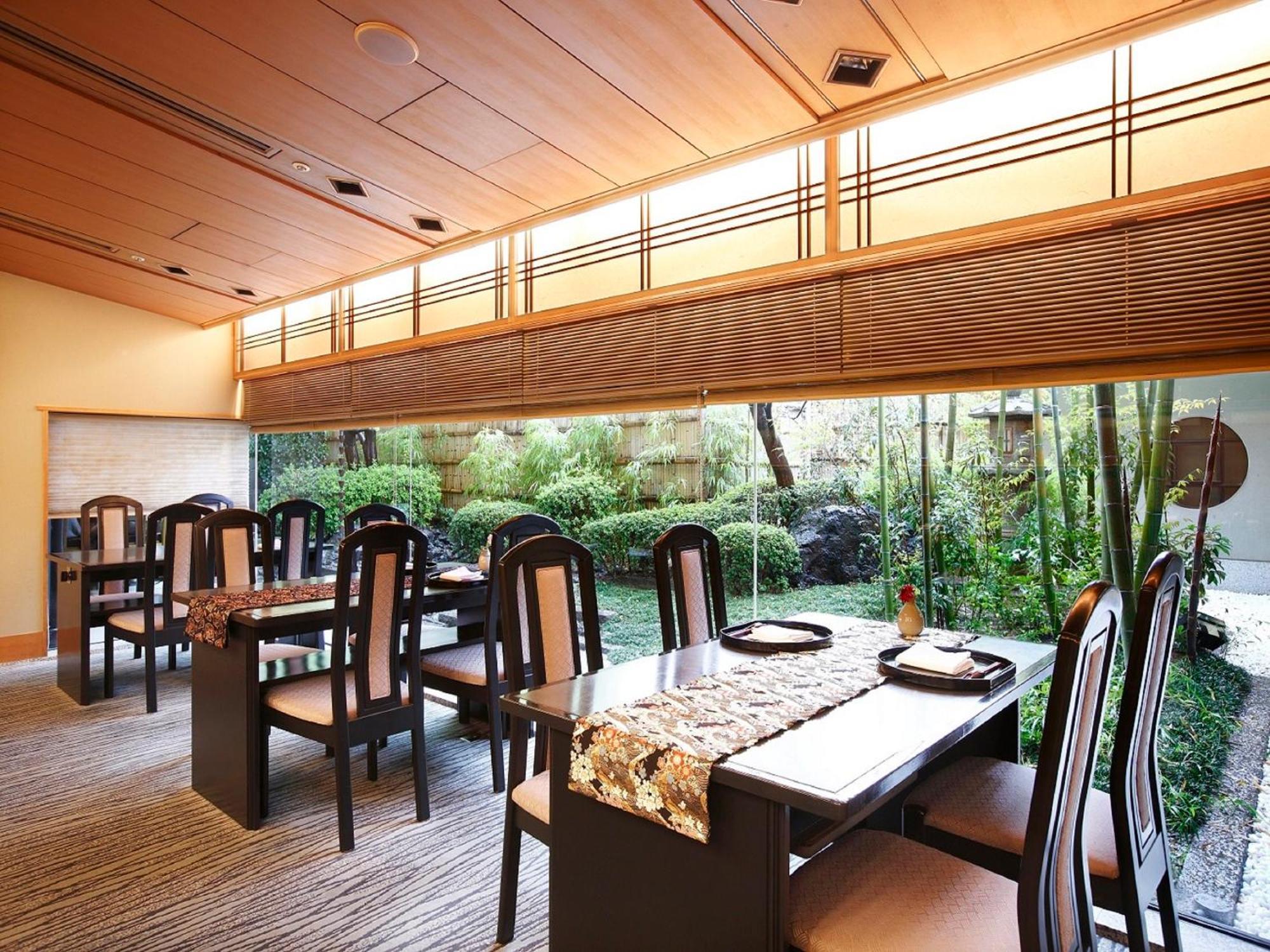 Kyoto Brighton Hotel Exterior photo Interior of a restaurant in Kyoto