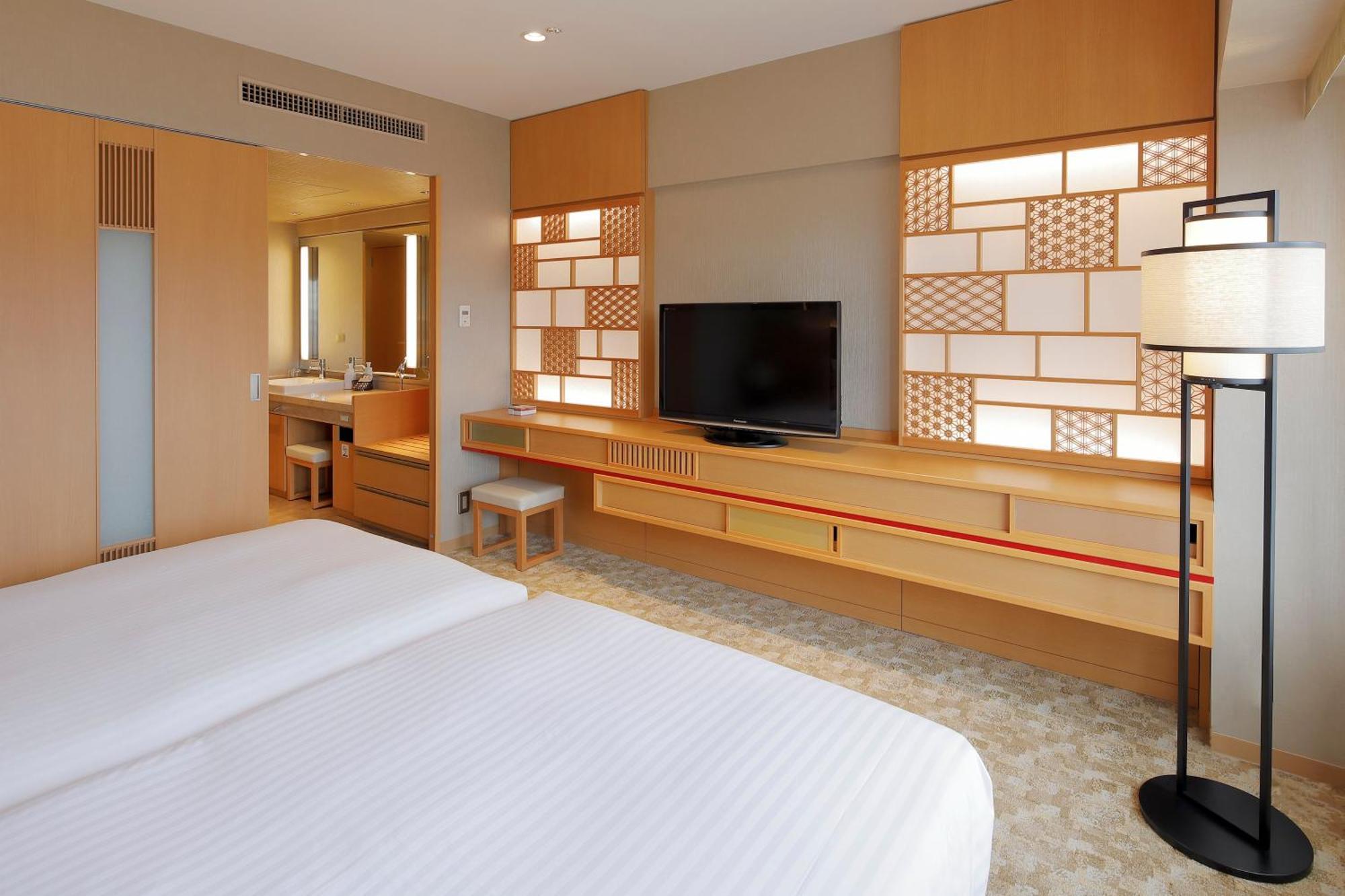 Kyoto Brighton Hotel Exterior photo Deluxe Room