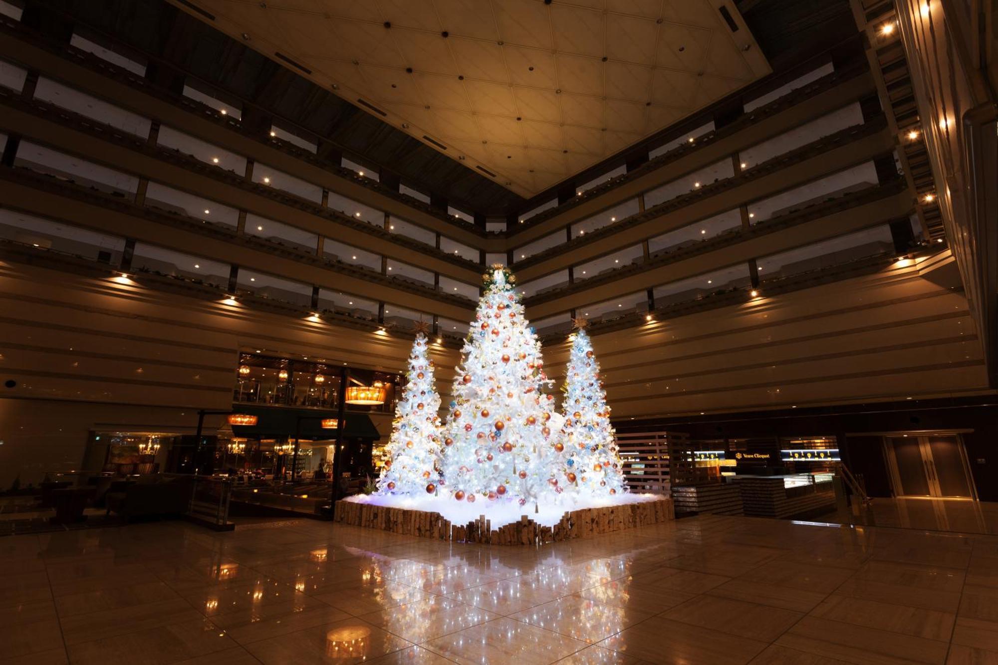 Kyoto Brighton Hotel Exterior photo Christmas tree at the lobby of the hotel